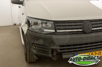 Volkswagen Transporter 2.0 TDI L2H1 Koelwagen Airco Navi picture 25