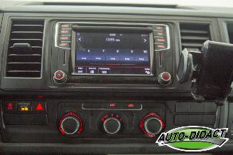 Volkswagen Transporter 2.0 TDI L2H1 Koelwagen Airco Navi picture 7