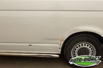 Volkswagen Transporter 2.0 TDI L2H1 Koelwagen Airco Navi picture 32