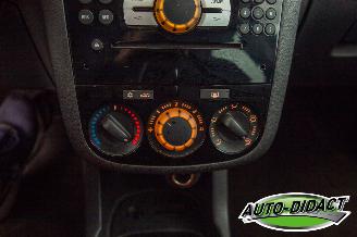 Opel Corsa 1.2-16V 111 Edition Airco 115.547 km NAP picture 9