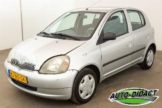 Schadeauto Toyota Yaris 1.3-16V Automaat VVT-i Sol 2001/1