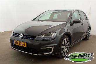 Voiture accidenté Volkswagen Golf 1.4 TSI GTE Automaat Clima Navi 2015/12