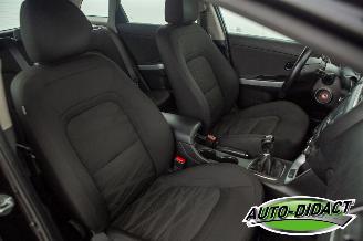 Kia Cee d 1.6 GDI 117.593 Clima Navi Camera ComfortPlusLine Navigator picture 21