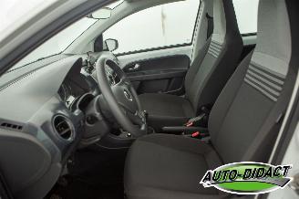Volkswagen Up! 1.0 36.362 km Airco picture 20