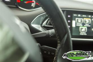 Peugeot 308 1.6 HDI Pano Clima Navi picture 16