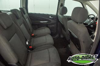 Ford Galaxy 2.0-16V 7p. Clima Ghia Limited picture 20