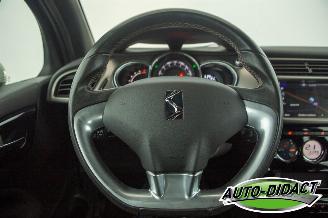 DS Automobiles DS 3 1.2 PureTech Clima Navi So Chic picture 5