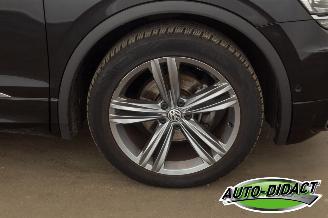 Volkswagen Tiguan 1.5 TSI Automaat Pano Camera Digi Dash Navi ACT Highline Business R picture 31