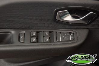 Renault Clio 0.9 TCe 110.335 km Airco Limited picture 12