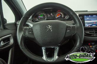 Peugeot 2008 1.2 PureTech 105.313 km Pano Airco Navi Blue Lion picture 5