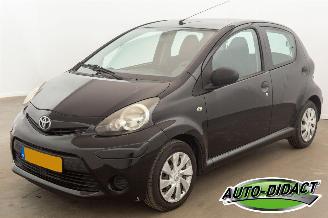 Schadeauto Toyota Aygo 1.0 VVT-i Airco Comfort 2012/7