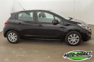 Peugeot 208 1.2 PureTech 66.812 km NAP Airco Blue Lion picture 36