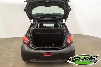 Peugeot 208 1.2 PureTech 66.812 km NAP Airco Blue Lion picture 34