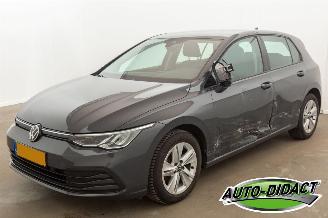 Schadeauto Volkswagen Golf 1.0 TSI 106.293 km Digi Dash Clima Navi Life Business 2022/9