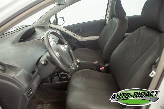 Toyota Yaris 1.0 132.923 km picture 22