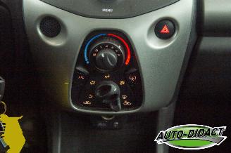 Peugeot 108 1.0 e-VTi Airco Active picture 8