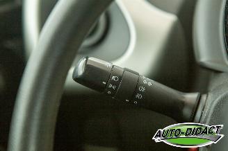 Peugeot 108 1.0 e-VTi Airco Active picture 13