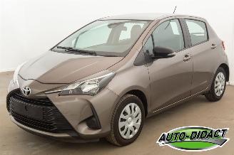 uszkodzony samochody osobowe Toyota Yaris 1.5 82kw Airco 37.372 km 2018/10