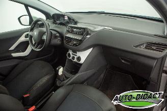 Peugeot 208 1.2 Airco 88.346 km picture 14