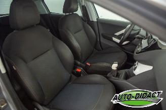 Peugeot 208 1.2 Airco 88.346 km picture 15