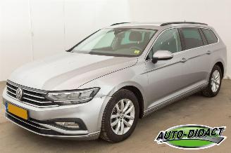 Coche accidentado Volkswagen Passat 1.5 TSI Automaat Clima Navi Comfort Business 2019/10