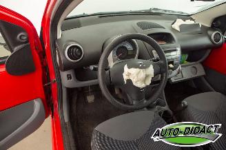 Peugeot 107 1.0-12V XS picture 19
