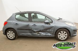 Peugeot 207 1.4-16V Airco Color-line picture 35