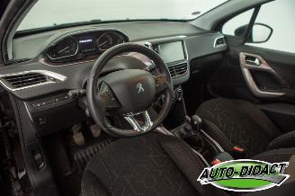 Peugeot 2008 1.2 Active 118.099 km Navi Airco picture 22