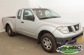 Nissan Navara 2.5 dCi XE King Cab picture 2