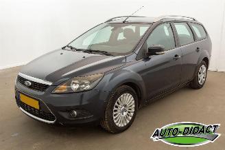 skadebil auto Ford Focus 1.6 Titanium 2009/1