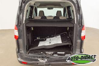 Ford Tourneo Courier 1.0 Titanium 5p Clima Carpas picture 33