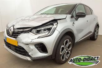 Unfallwagen Renault Captur 1.0 TCe Clima Navi 90 Edition One 2021/6