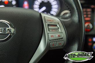 Nissan Qashqai 1.2 Automaat Camera Navi Pano Tekna picture 10