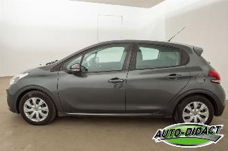 Peugeot 208 1.2 PureTech 90.306 km NAP Airco Navi Blue Lion picture 35