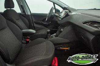 Peugeot 208 1.2 PureTech 90.306 km NAP Airco Navi Blue Lion picture 21