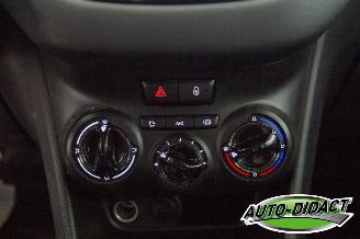 Peugeot 208 1.2 PureTech 90.306 km NAP Airco Navi Blue Lion picture 10