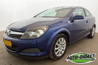 Schadeauto Opel Astra GTC 1.8 Automaat Clima Executive 2006/9