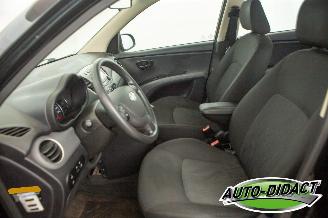 Hyundai I-10 1.1 i-Motion Cool Airco picture 22