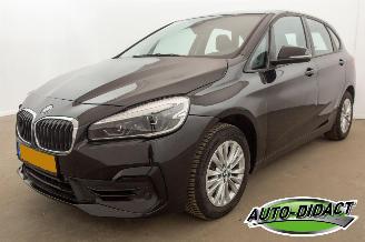Vaurioauto  passenger cars BMW 2-serie 218i Automaat Clima Navi Camera High Executive Edition 2020/11