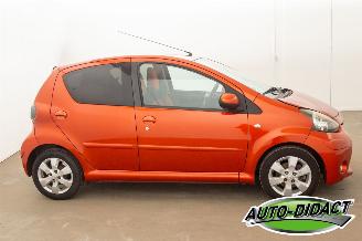 Toyota Aygo 1.0 VVT-i Airco 117.759 km NAP Dynamic Orange picture 35