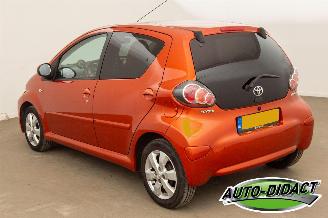 Toyota Aygo 1.0 VVT-i Airco 117.759 km NAP Dynamic Orange picture 3