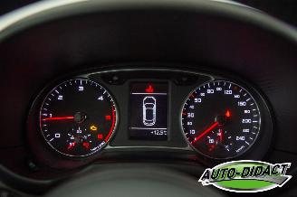 Audi A1 1.6 TDI Airco Pano Ambition picture 6