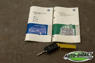 Volkswagen Touran 1.6 Airco 7p. picture 24