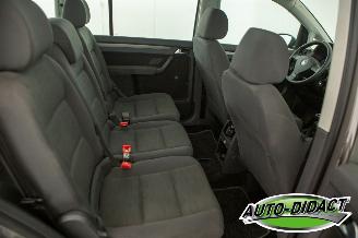 Volkswagen Touran 1.6 Airco 7p. picture 19