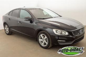 Volvo S-60 1.6 AT Kinetic 58.185 km Navi Clima picture 2