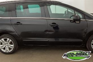 Peugeot 5008 1.6 HDi Clima Leder Pano 7p. picture 33