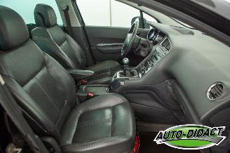 Peugeot 5008 1.6 HDi Clima Leder Pano 7p. picture 16