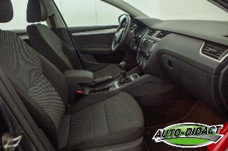 Skoda Octavia 1.6 TDI Clima Navi Ambition picture 18