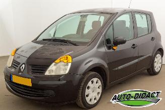 krockskadad bil auto Renault Modus 1.2 -16V Airco 2006/2