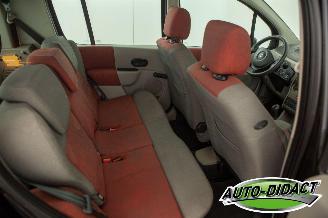 Renault Modus 1.2 -16V Airco picture 17